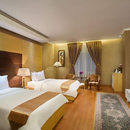 ג'קרטה Sahati Hotel מראה חיצוני תמונה