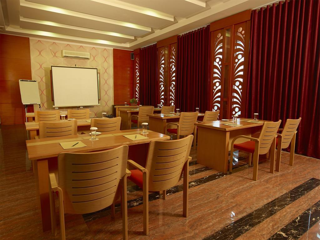 ג'קרטה Sahati Hotel מראה חיצוני תמונה