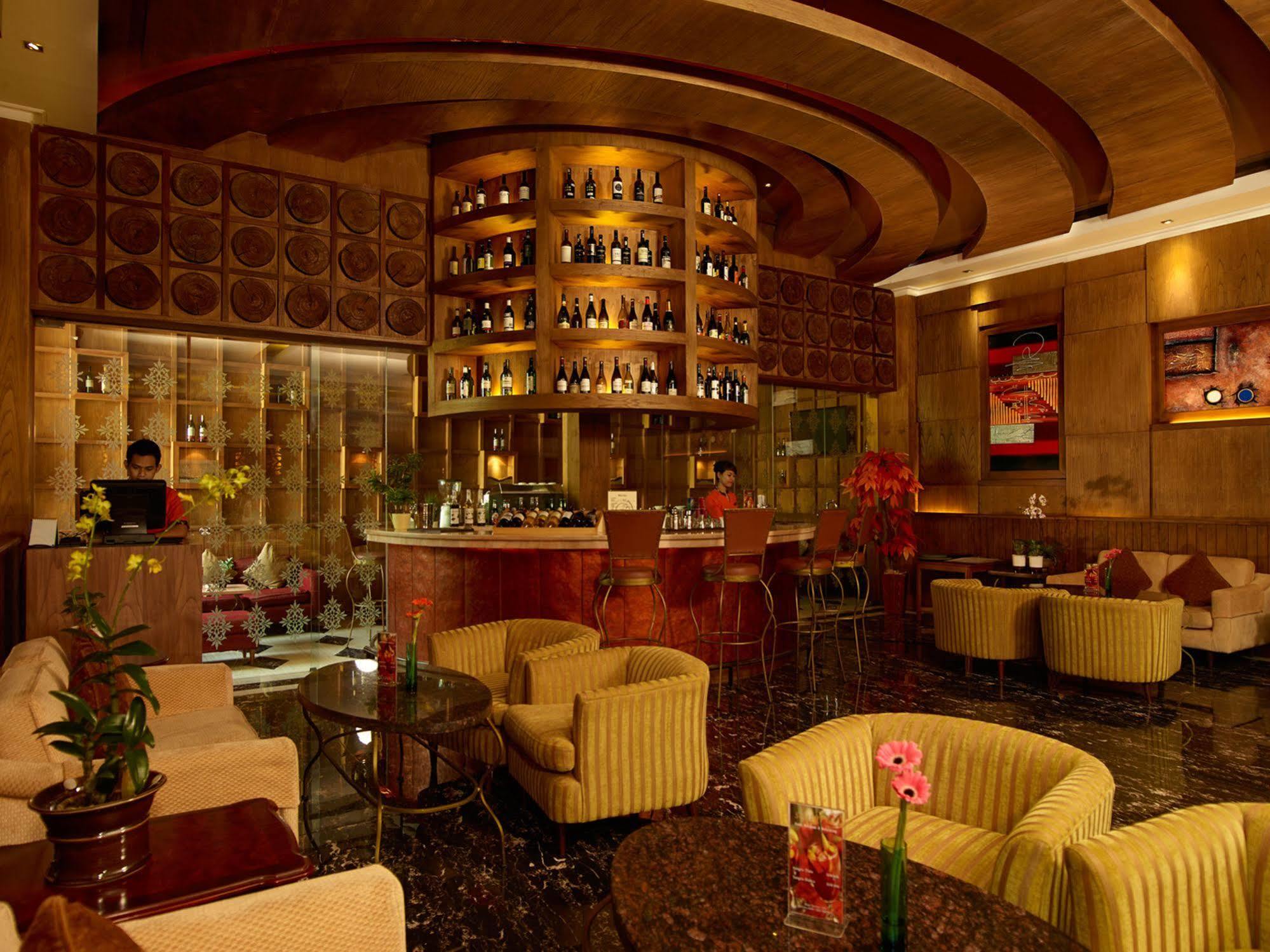 ג'קרטה Sahati Hotel מראה חיצוני תמונה