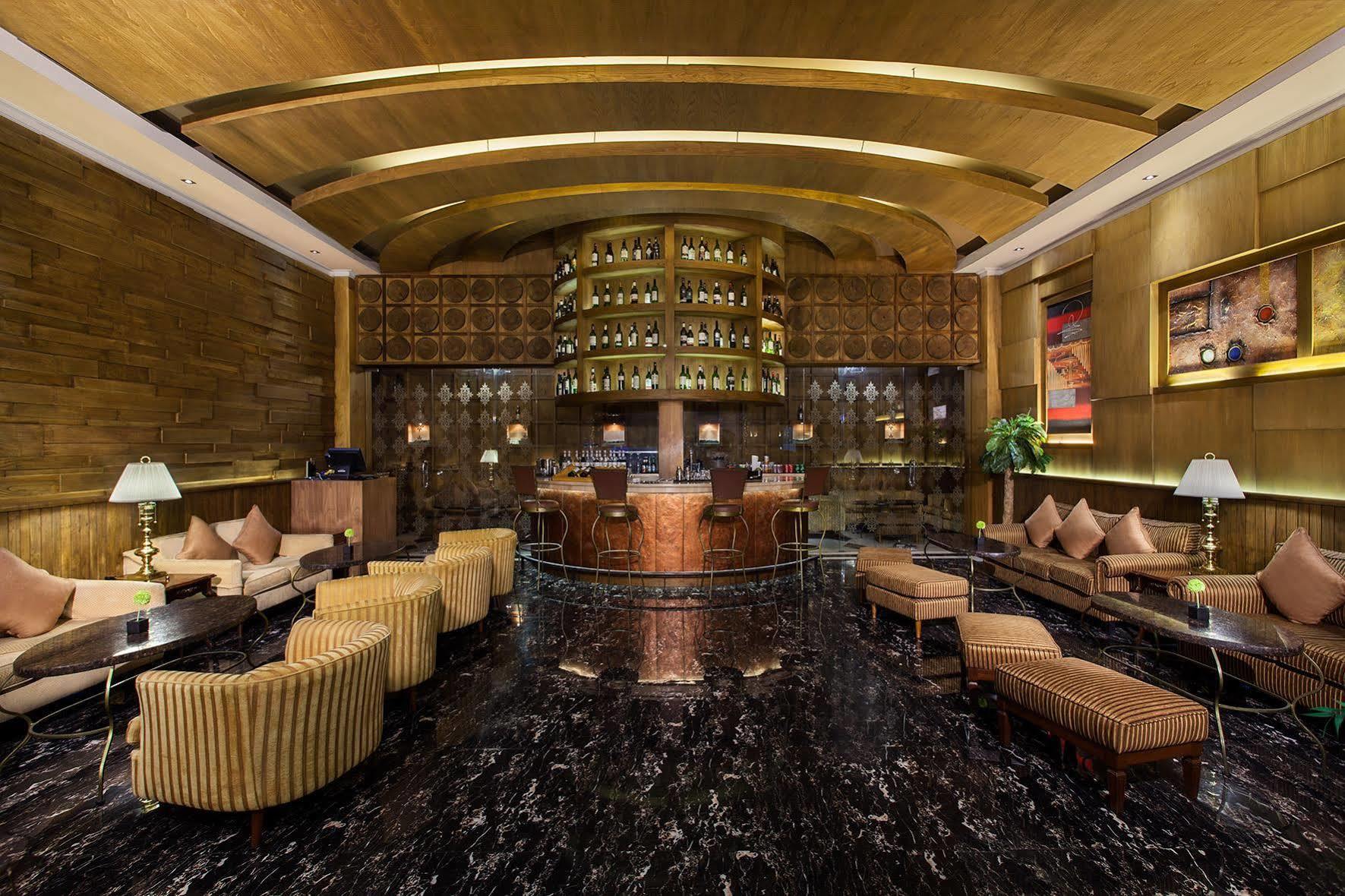 ג'קרטה Sahati Hotel מראה חיצוני תמונה